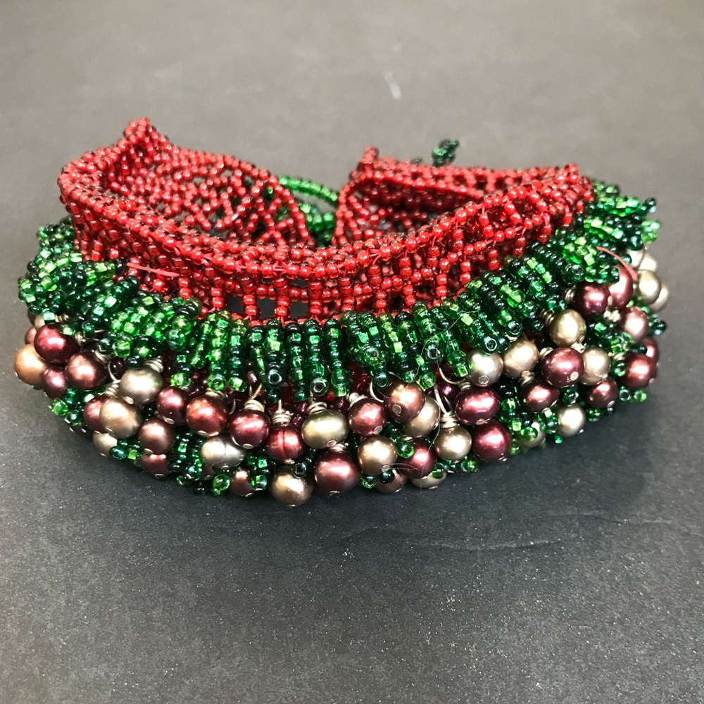 Handmade Seed Bead & Pearl Bracelet beaded toggle bracelet burguney red & green